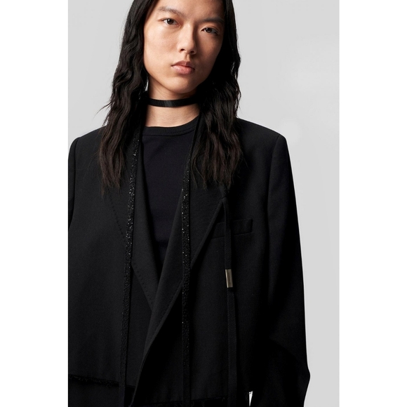 Ann Demeulemester Inge Minimilist Cropped Raw Hem Blazer - Picture 4 of 11